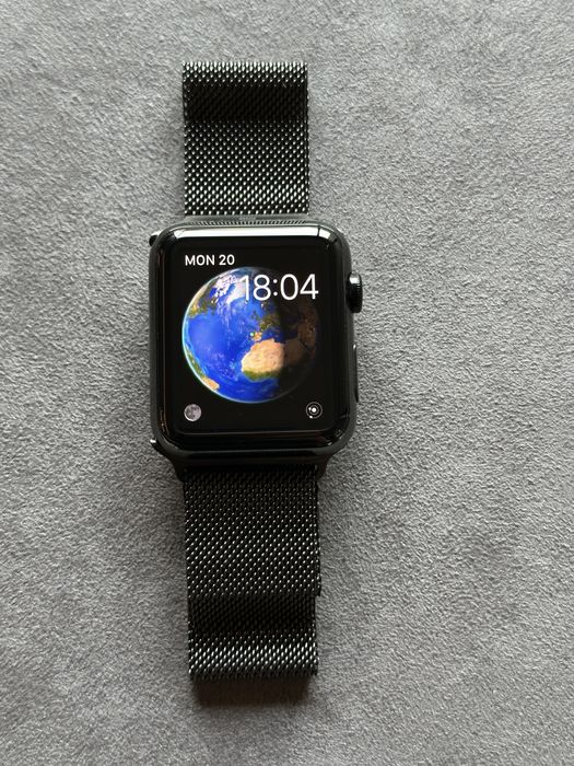 Apple Watch 1.ª geração 42 mm Space Black + Milanese Loop