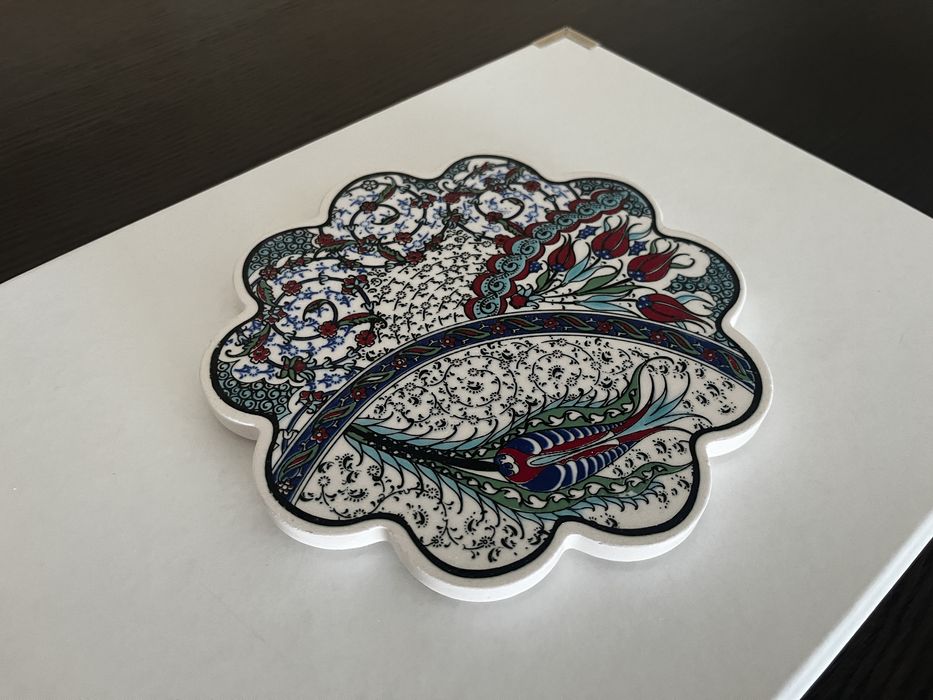 Base, em louça resistente