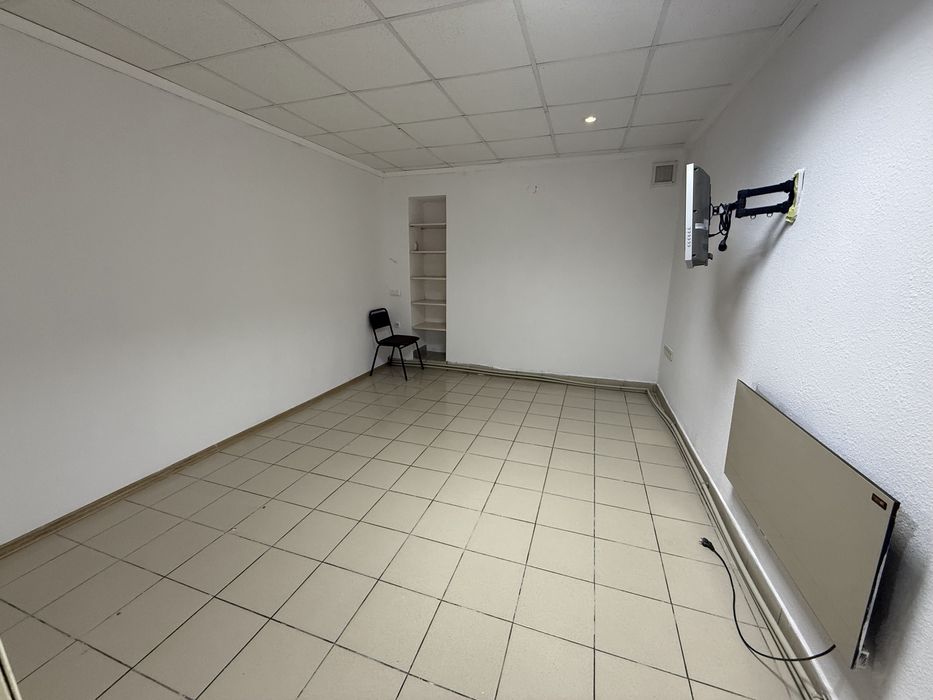 ПРОДАЖ Комерційного Приміщення ІВАНО-ФРАНКІВСЬК  ПАСІЧНА, 38