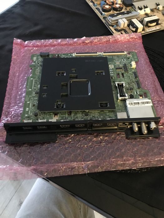Płyta główna samsung QE82Q60RAT