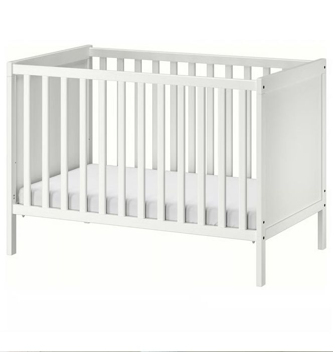 Berço IKEA com colchão