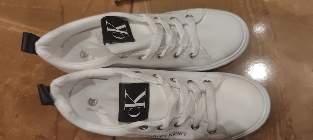 Trampki damskie r.38