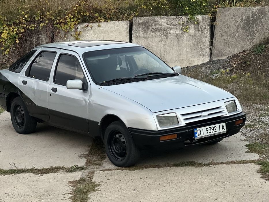 форд Сиерра 2.3 газ/бенз
