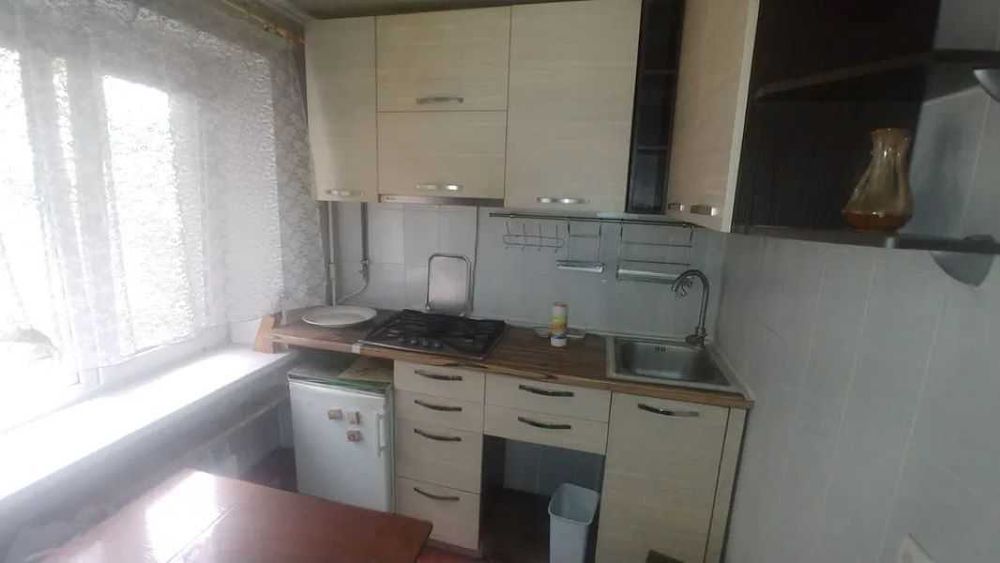 D1H Продам 2-х кімнатну квартиру на вулиці Мира