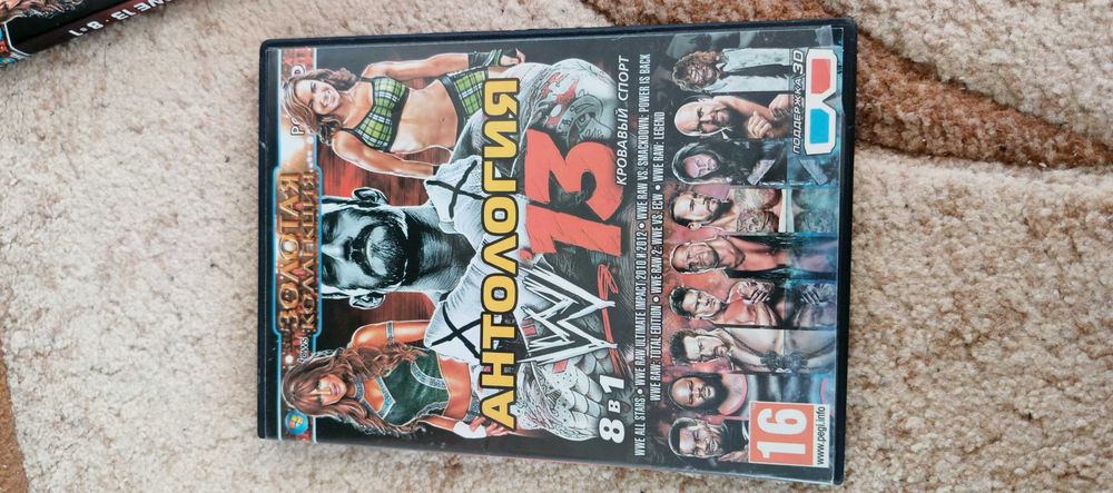Диск з грою WWE 13
