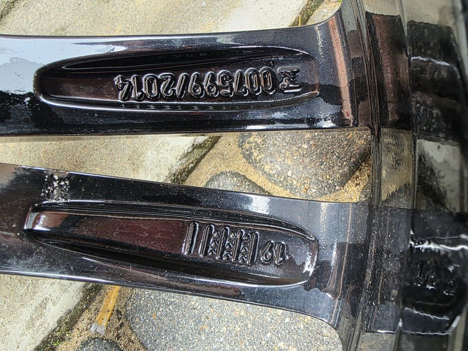Felgi aluminiowe 18 Mercedes oryginalne + opony zimowe