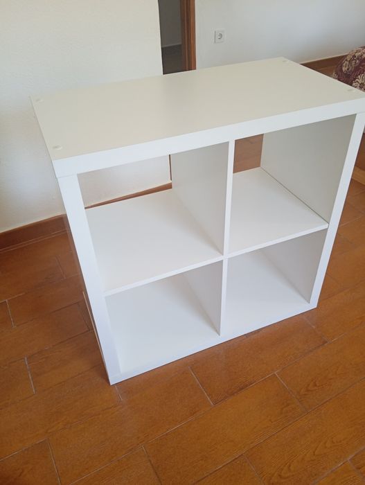 2  Armário em módulos branco 25 cada.