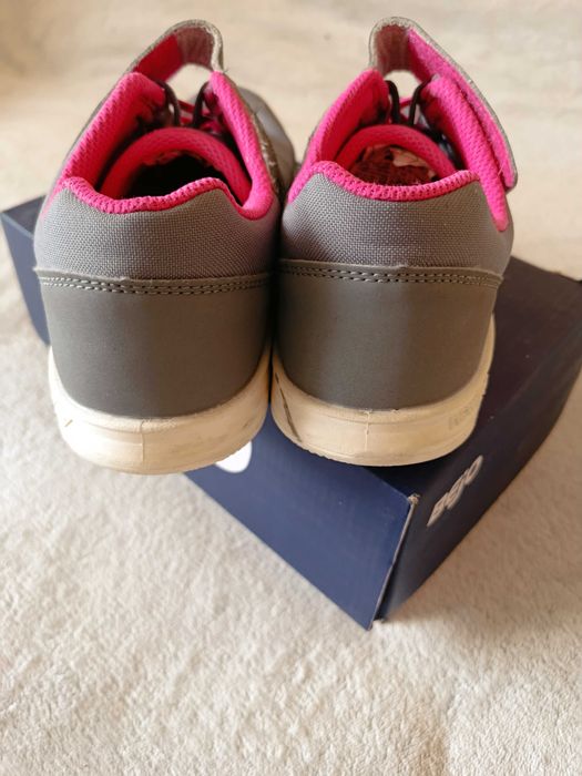 Buty adidasy dla dziewczynki
