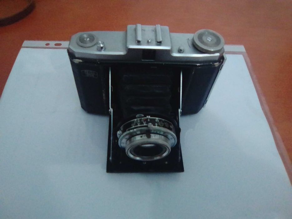 Máquina Fotográfica Zeiss Ikon nettar