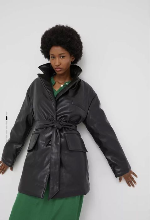 Плащ женский утепленный