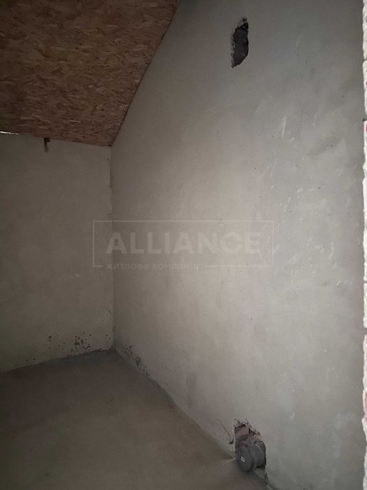 229$\м2, Унікальна квартира з видом на річку в зданому будинку !