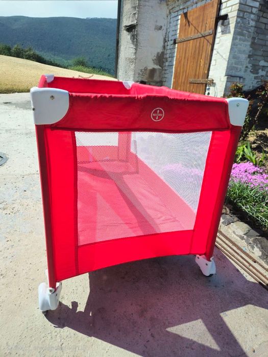 Манеж дитячий б/у