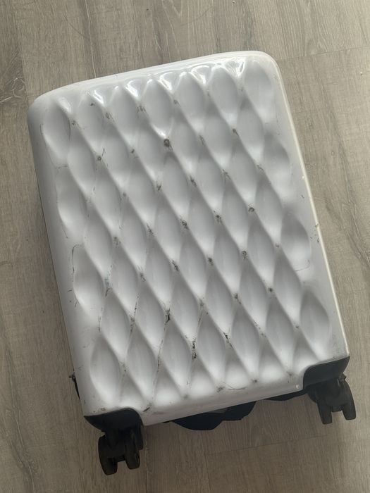 Unikatowa walizka Wittchen biala ABS kabinowa