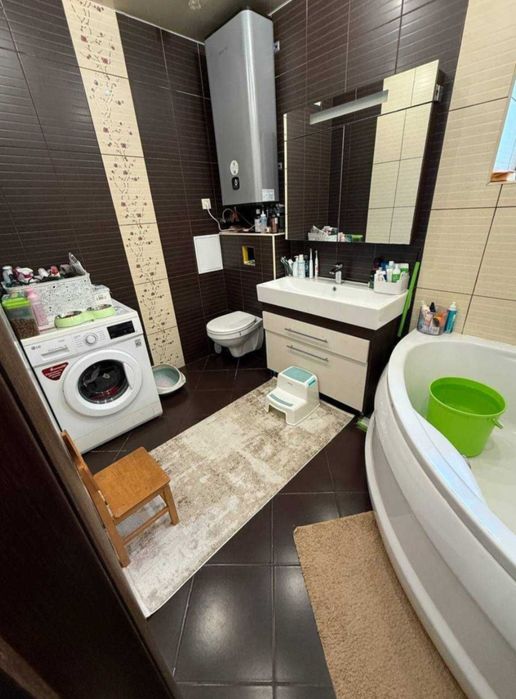 2-к квартира 60 м² в самому ЦЕНТРІ Бучі! Будинок Київміськбуд.