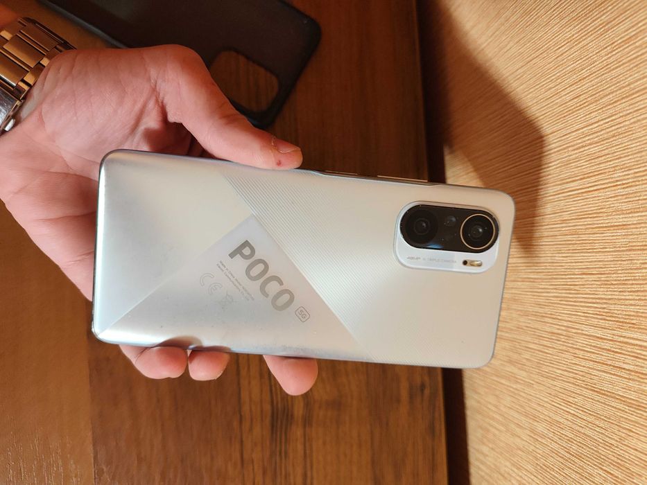 Телефон Poco f3 6/128