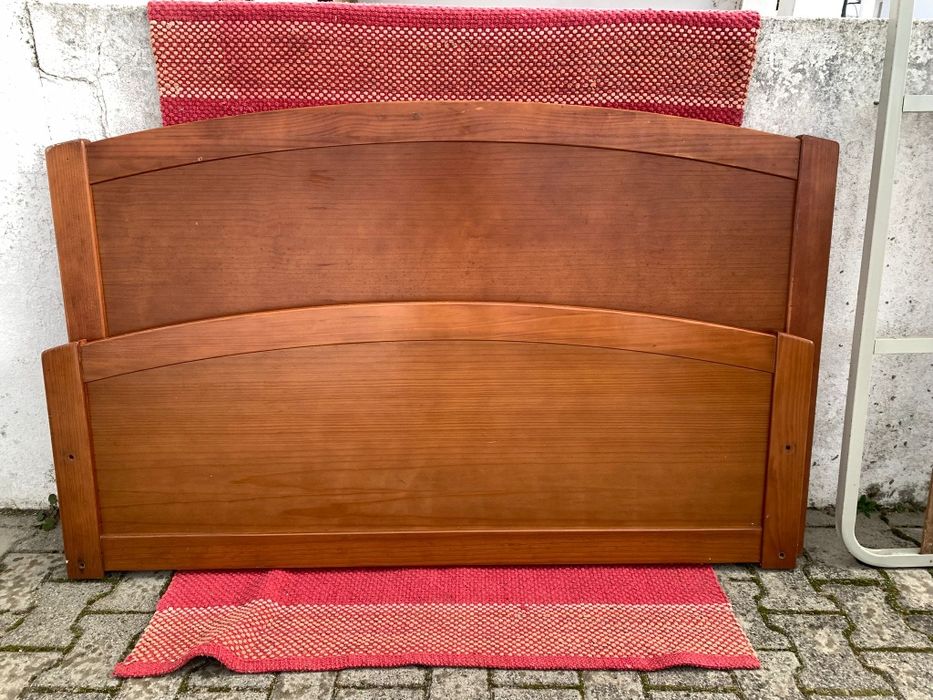 Mobilia de quarto em madeira cerejeira