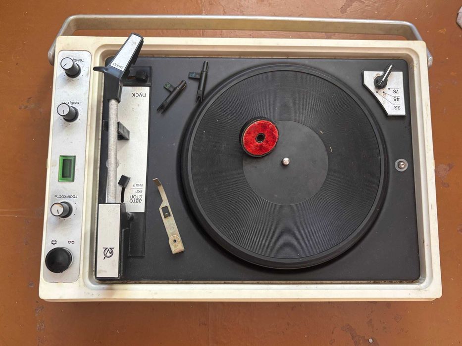 Проигрыватель виниловых пластинок Концертный-304