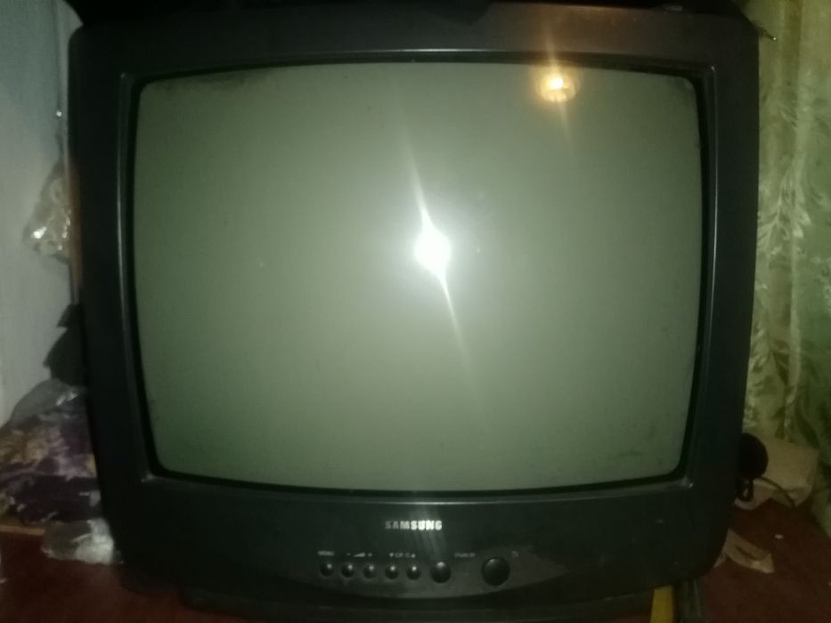 Продам Телевизор Samsung