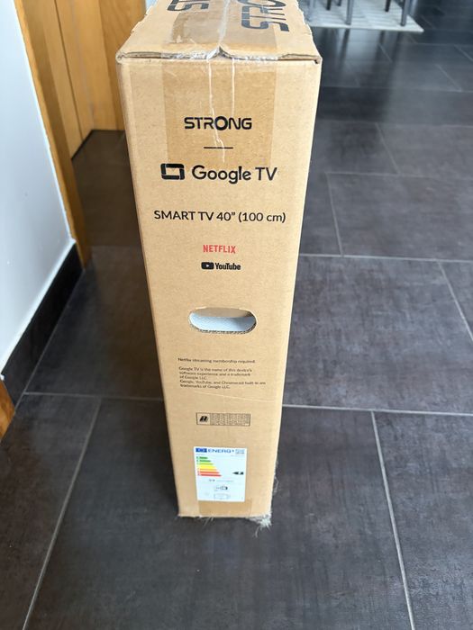 Smart TV STRONG 40” Google TV Full HD HDR10 – Nova e Selada