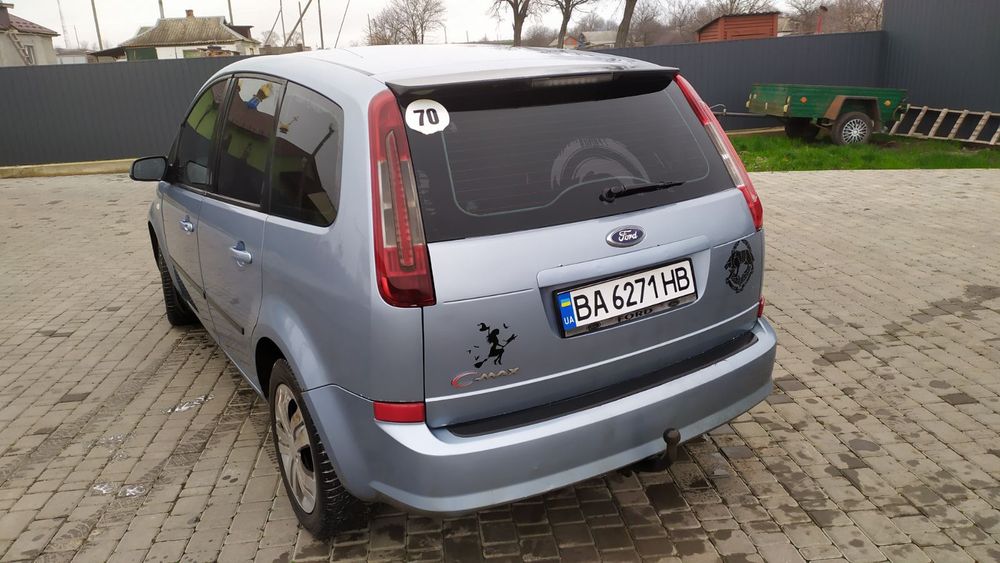 автомобіль Ford c max