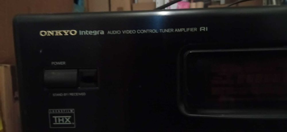 Amplificador Onkyo Integra TX-SV919THX.