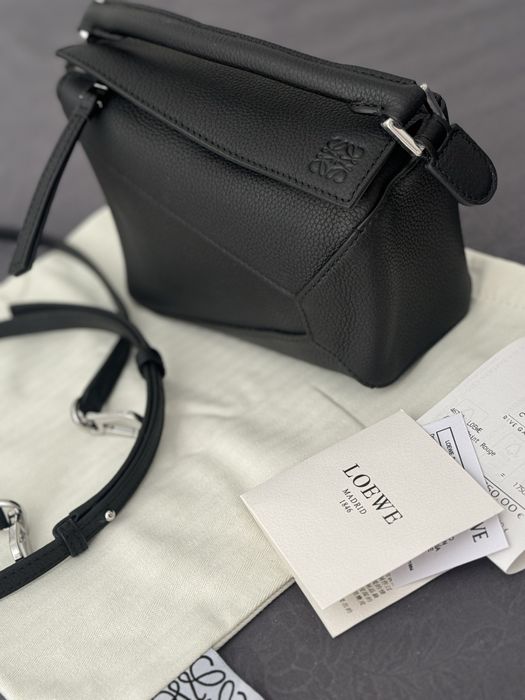 Шкіряна сумочка Loewe