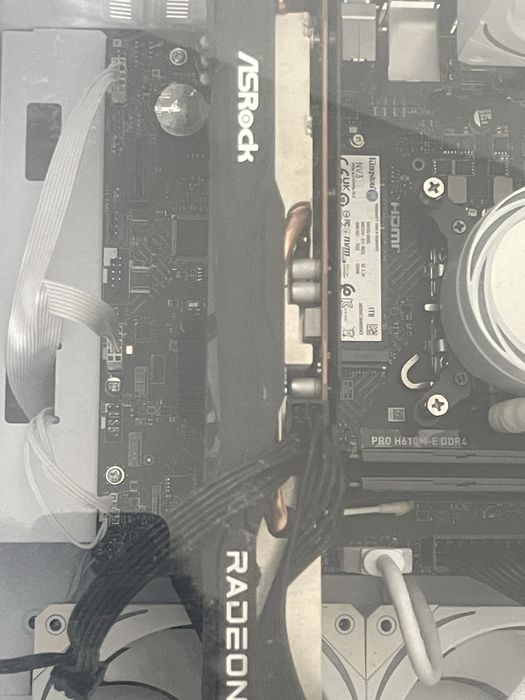 PC Gaming RGB i5-12400F + RX 6600 8GB | 16GB RAM | SSD NVMe 1TB | Wi-Fi
