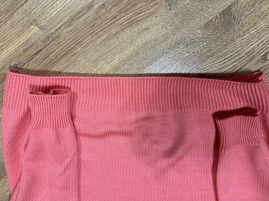 Swetr w koralowym kolorze Damart