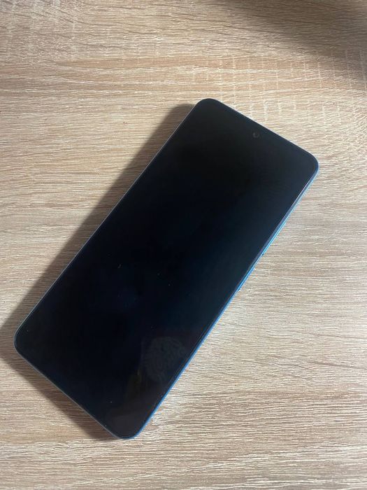 Телефон Redmi  Note 12