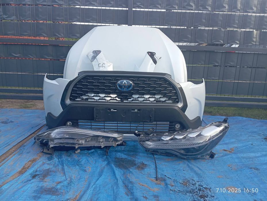 Kompletny przód Corolla Cross 089 pas chłodnice wzmocnienie hybryda