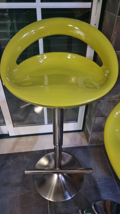 Bancos de cozinha verde