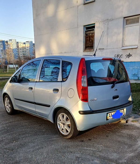 Mitsubishi Colt 200X | Надійне та економне