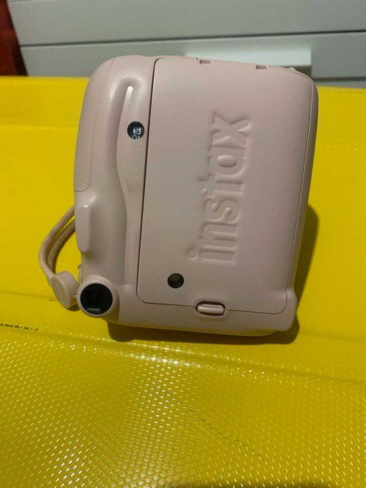 Instax 11 mini )