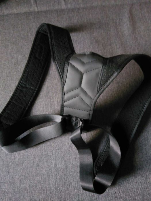 Корсет для выравнивания осанки