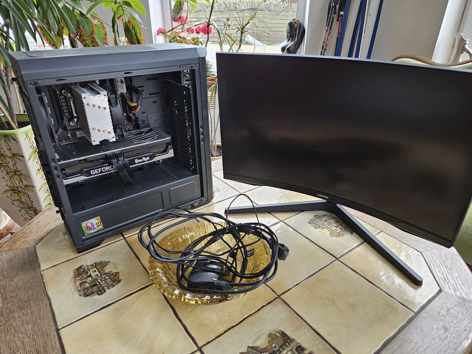Ігровий комп'ютер: i9-9900KF / RTX 3070 Ti GameRock 8GB / 32GB ОЗУ / Монітор 144Hz