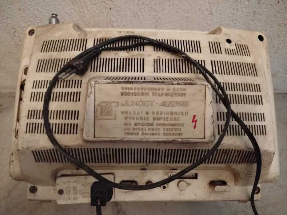 Telewizor przenośny Junost 402WS PRL stan nieznany na części