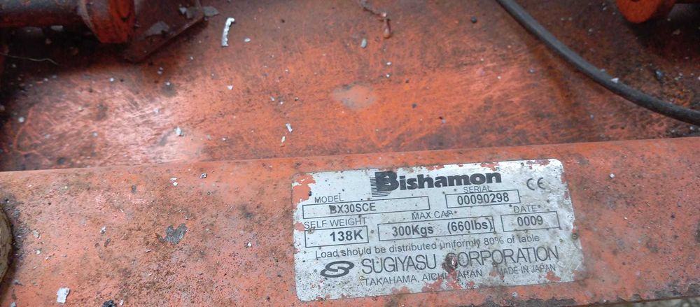 Vendo Carro elevatório móvel de marca Bishamon