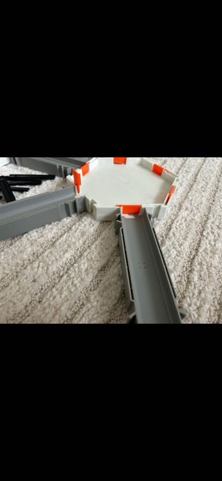 Tor hexbug + 5 robaków