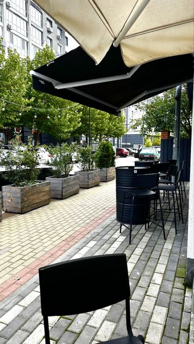 Продаж фасадного приміщення з ремонтом та комплектацією