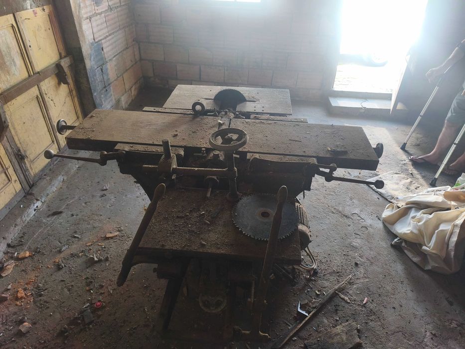 Máquina de corte e glopa