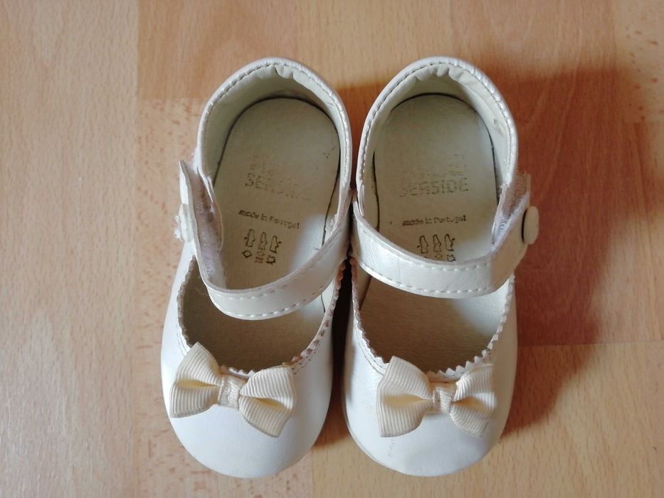 Ténis e sapatos para bebé - Adidas, All Star e Seaside