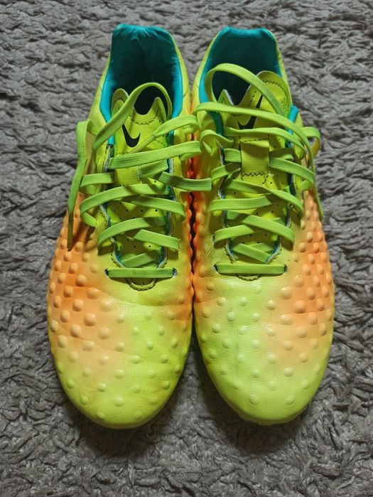 Копи , сороконіжки Nike