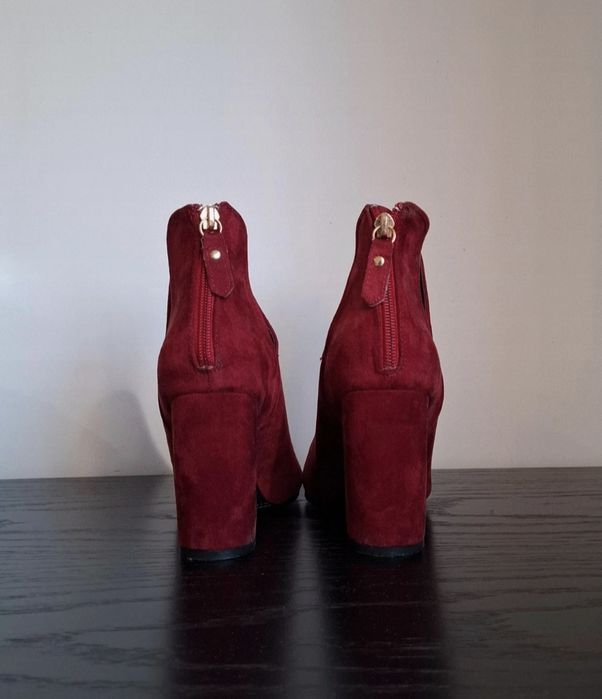 Botas bordeaux com salto