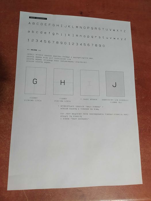Laserowe urządzenie wielofunkcyjne, drukarka i skaner.