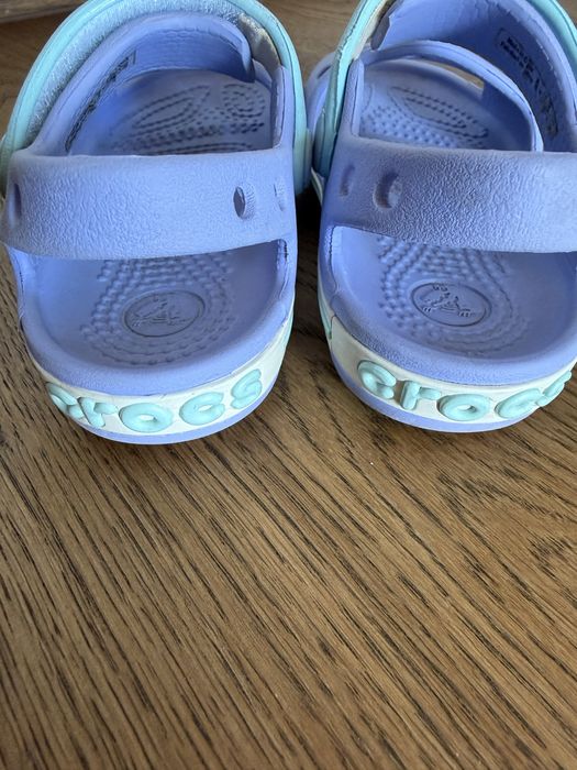 Crocs sandały C6 22-23