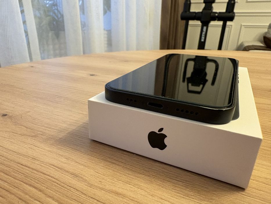 iPhone 13 128GB Midnight