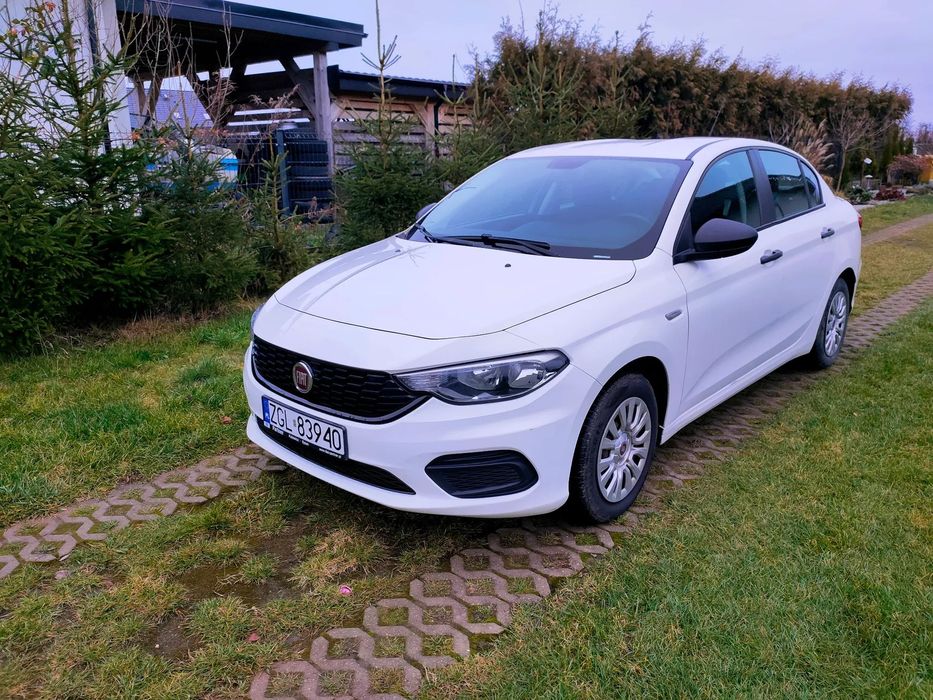 Fiat Tipo Fiat Tipo Sedan 2016 LPG + benzyna Garażowany