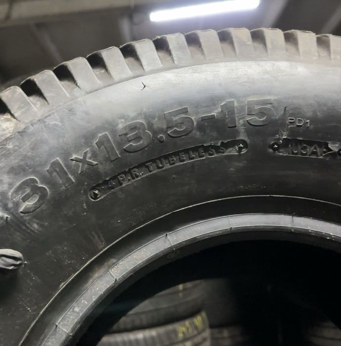 Шини індустріальні 31х13.5-R15 BRIDGESTONE 4шт