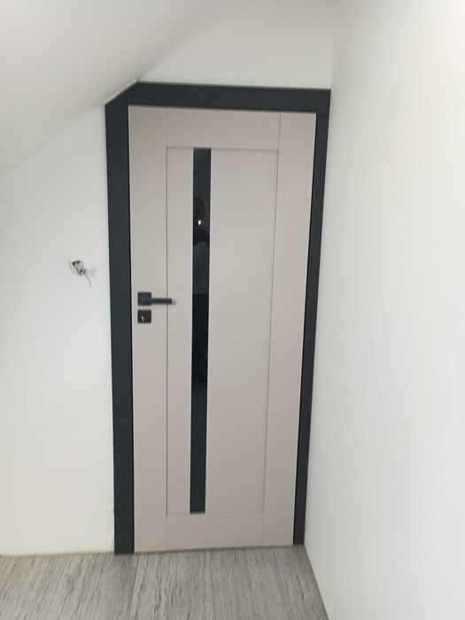 DRZWI wewnętrzne z montażem ościeżnice Zabudowy maskowanie ościeżnicy