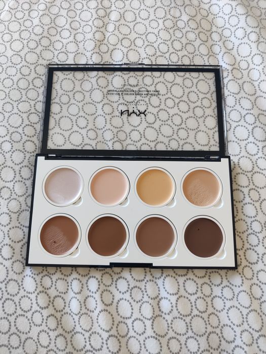 NYX - Highlight & Contour Cream Pro Palette